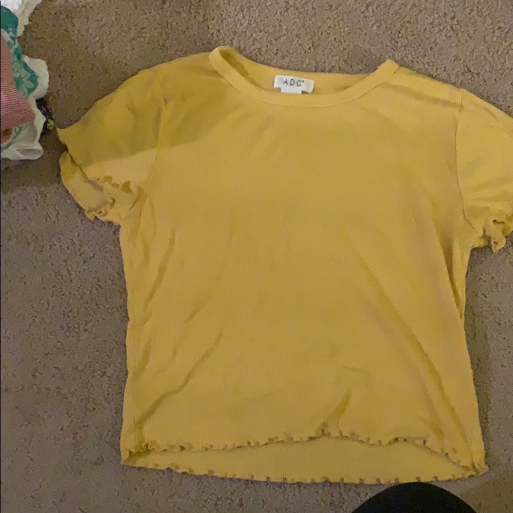Yellow lettuces crop top